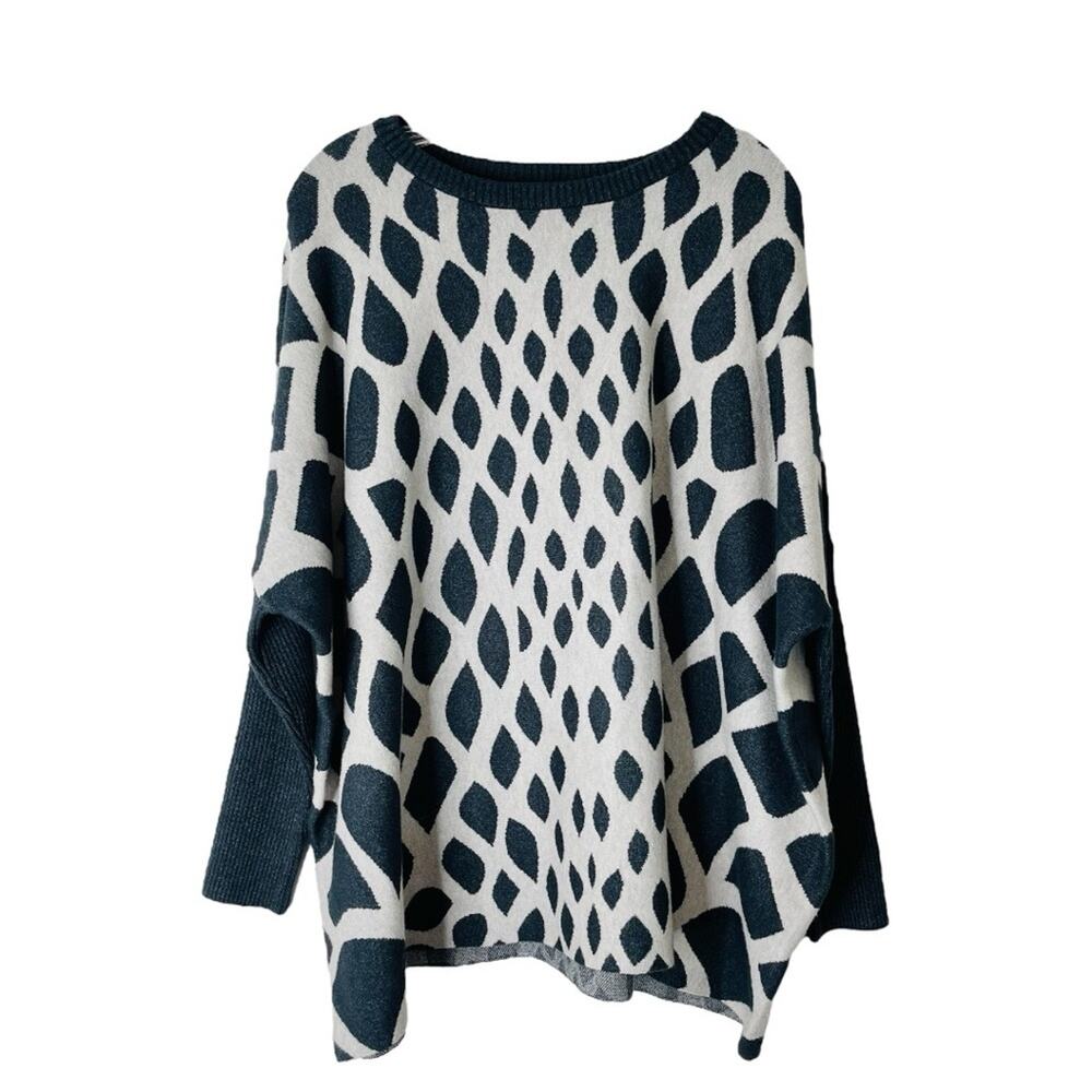 Joseph A. Grey dot animal print boxy dolman cropped sweater large
